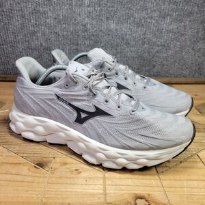 Mizuno Wave Sky 8 Mens Running Shoes SZ 11 Ultimate Grey Black Sneaker Athletic